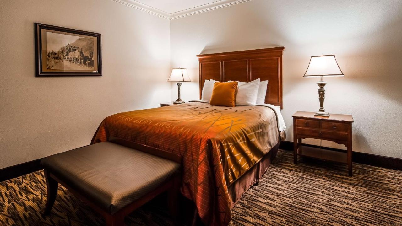 Western Humboldt House 3*