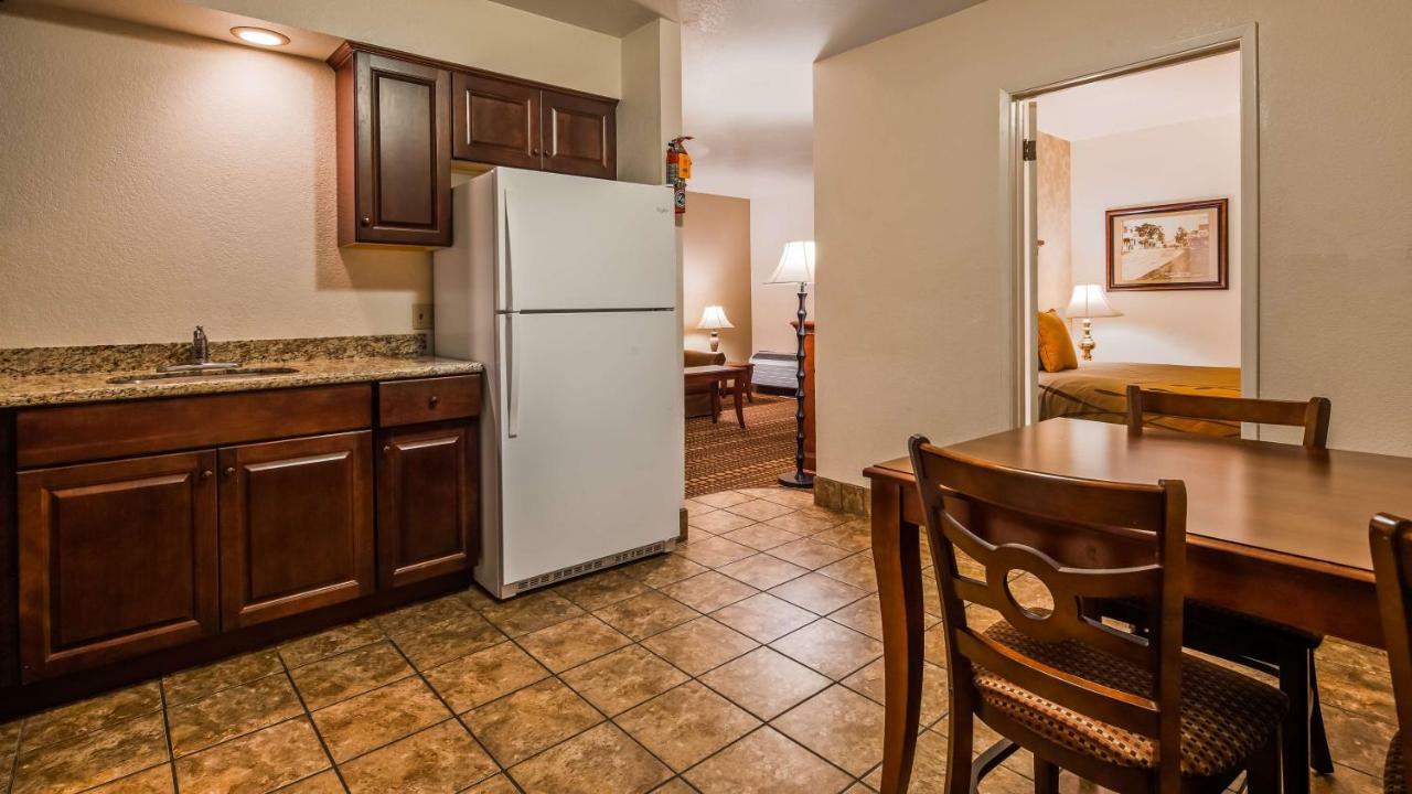 Western Humboldt House 3*